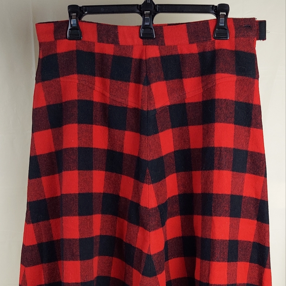 Vintage Wool Fringe Hem Skirt Size 14 Buffalo Plaid